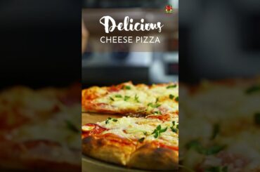 Delicious cheese pizza