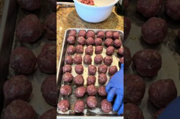 Who else is having Italian twice this week? #shorts #fyp #cooking #dinner #meatballs #momlife #easy