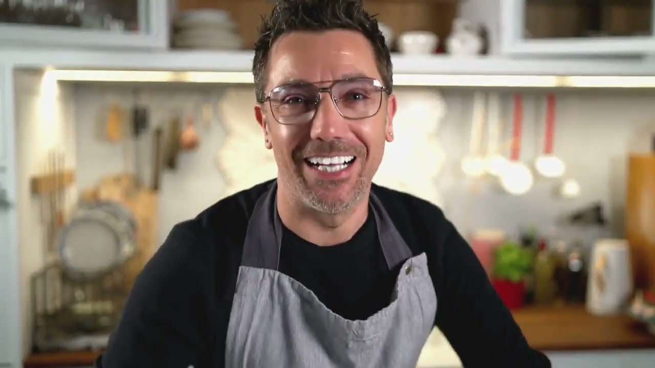 How to Make Authentic Neapolitan Pizza with Gino D’Acampo | Italian Cooking How to Make Authentic Neapolitan Pizza with Gino D’Acampo | Italian Cooking