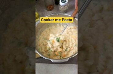Quick & easy one pot creamy white sauce pasta recipe | Creamy pasta in pressure cooker recipe shorts