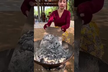 This is how roti is made in Italy. || #shortvideo #shortsfeed #shorts