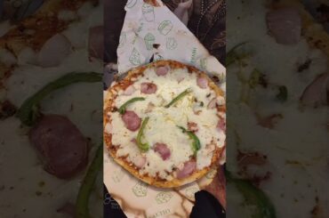 cheese burst pizza in kadhai.?!#viral #cooking #minivlog #vlog #shorts #ytshorts #livingwithamisha