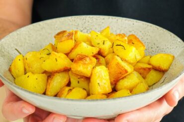 The BEST Crispy Roast Potatoes Recipe