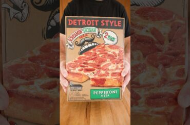 Trying Screamin’ Sicilian Detroit Style Pizza #detroitstylepizza #pizza #frozenpizza