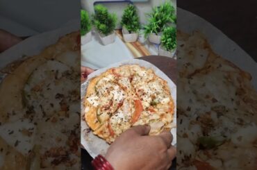 Homemade pizza recipe #rinamastimasala #recipe #trending #food #italy #cooking #pizza #homemade