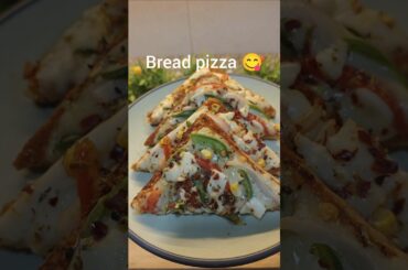 #breadpizza #yummy #cheesy #easy #healthy #homemade #ytshorts #shortsfeed #shortvideo #shorts