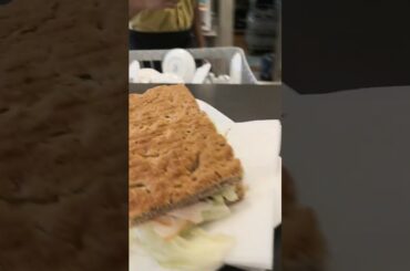 "Come Fare Colazione al Bar come un Vero Italiano"