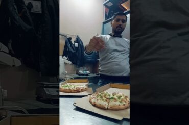 Raat 11bje aaya Bda Order Cloud Kitchen pr #cloudkitchen #pizza #pizza #food #cgfoods #delhicafe