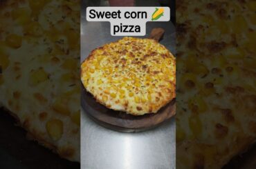 form house per banae pizza #shorts #trending #ytshorts #food #foodie #viralvideo #viralshort #pizza