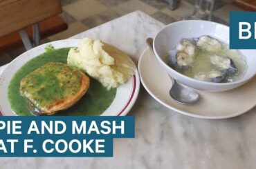 We Tried Pie, Mash, and Jellied Eels At One Of London's Oldest 'Fast Food' Restaurants