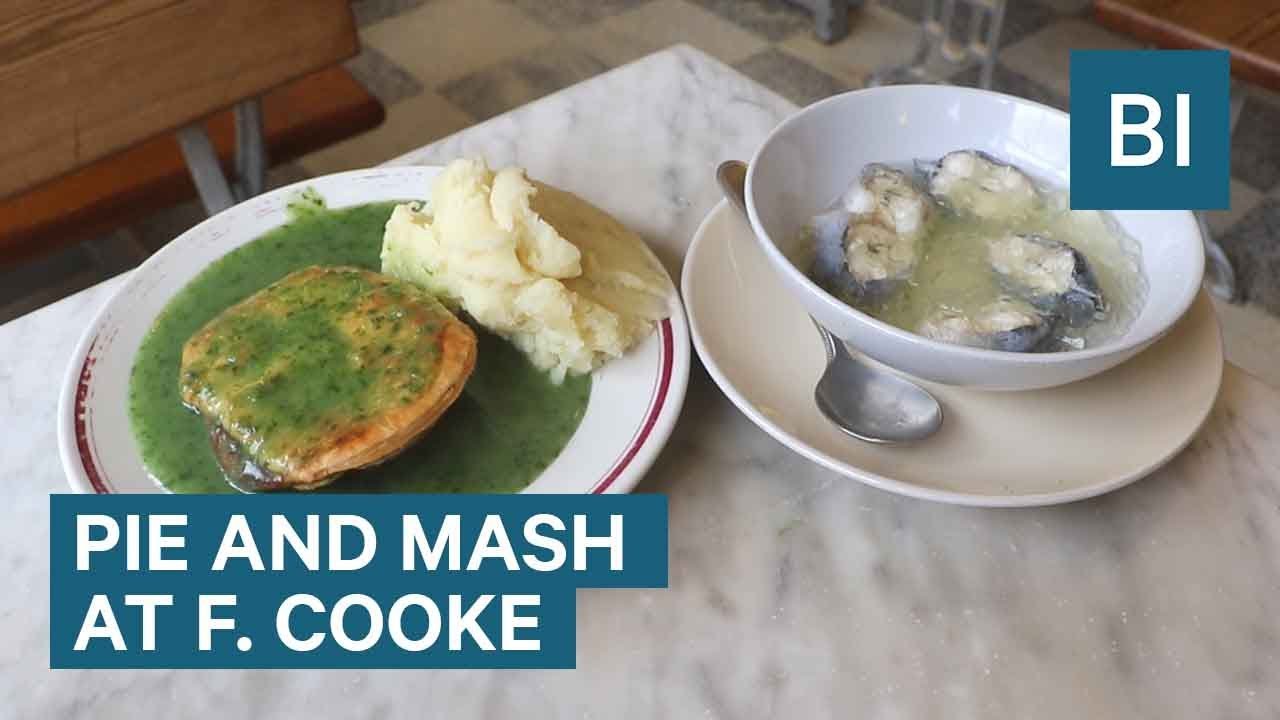 We Tried Pie, Mash, and Jellied Eels At One Of London’s Oldest ‘Fast Food’ Restaurants We Tried Pie, Mash, and Jellied Eels At One Of London's Oldest 'Fast Food' Restaurants