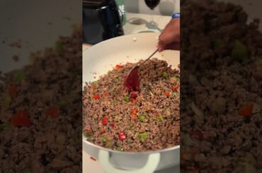 Quick easy Hamburger and Italian sausage pasta! #pasta #cooking #pastatime #food