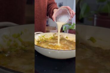 The sauciest cheesy marmite pasta for the lovers AND the haters x