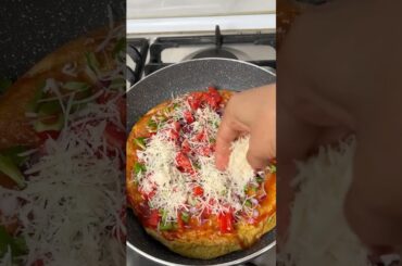 egg pizza for breakfast ! #breakfast #eggrecipes #shorts