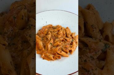 Cheesy Tomato Pasta! Easy Recipe #shorts
