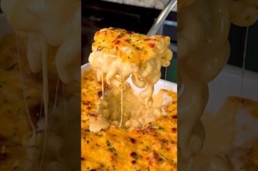 The Best Mac n Cheese for this Holiday Season Easy Recipe! #shorts