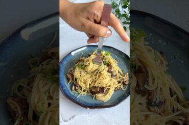 Mushroom soy sauce butter pasta