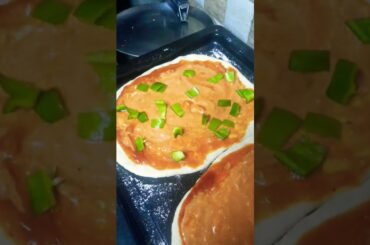 Sabka Gussa Ispe nikalo #pizza #recipe #cooking #youtubeshorts #funny #foodblogger #baking #homemade