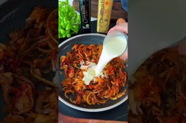 Creamy Spaghetti with Balsamic Onions #chickenrecipes #cooking #pastatime