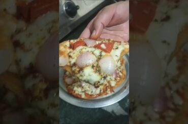 viral paratha pizza #trending#recipe#viral#shots #video