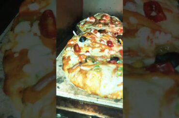 veggies extra overloaded pizza #cloudkitchen #trending #shortvideo #pizzarecipe