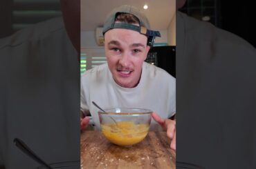 The EASIEST way to make traditional carbonara