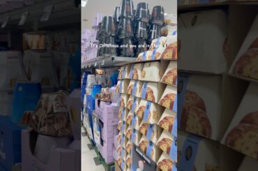 Which one is your favourite #panettone  or #pandoro in this #christmas ?