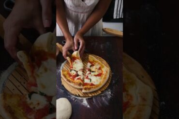Authentic Margherita Pizza at Home | Neapolitan Style with San Marzano Tomatoes and Fresh Mozzarella