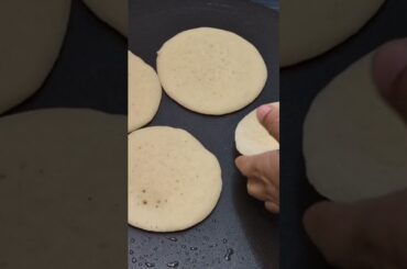 Mini Pizza #youtubeshorts #shortvideo#pizzarecipe #viral #viralvideo #recipe #food