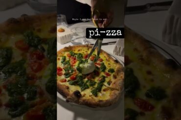 #foodie #foodlover#lovefood #foodlife #pizza #italy #italian #italianfood #pizzalover #italianpizza