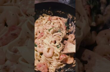 Try this pasta with shrimp & spinach! Yummy, Healthy and Easy Pasta Recipe #pastalover