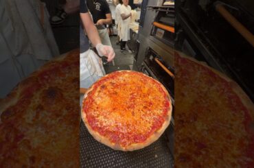 how to make a NY cheese pie with krispy pizza! #pizza #nyc