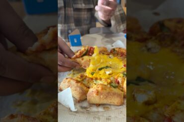 Domino’s lava cheese pizza #foodie #foodblogger #foodreview #subscribe