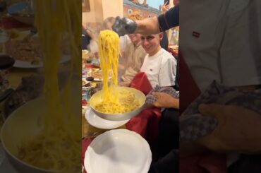 The best pasta in Naples, Italy, prepared by a 60-year-old chef #pasta #italianfood #bestfood
