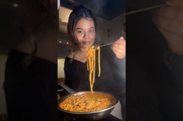 Creamy red sauce pasta #pasta #pastarecipe #foodie #cookwithme #dinner recipe#dinner