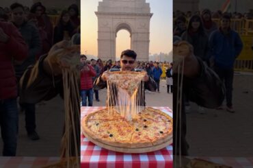 india Gate Par Sabse Bada Pizza #viral #trending #reels #shortvideo #sehar #shorts #bhopal