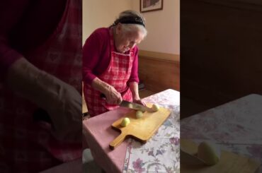 Discover Sauerkraut Fritters from South Tyrol, Italy!  #italianfood