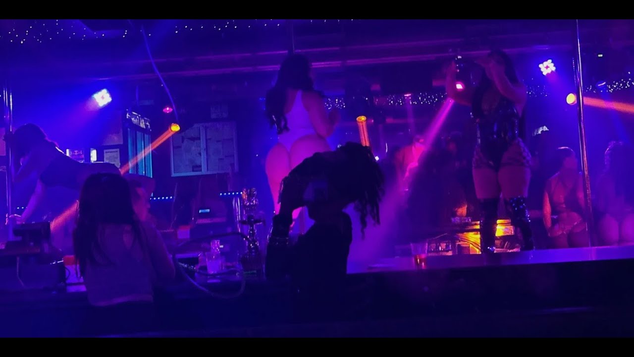 Birthday Vlog | NYC Walking Tour, Listening Party, Clubs + Food & Wine Fest Birthday Vlog | NYC Walking Tour, Listening Party, Clubs + Food & Wine Fest