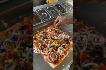 Unique Shape Pizza Making At Pune #streetfood #food #shortsfeed #shorts
