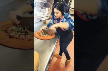 ROUND TABLE PIZZA  #usa #pizza #food #fastfood #pizzalover #italianfood #pizzafood #pizzatime #Lodi