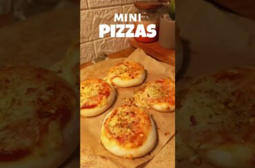 easy mini pizza recipe #ytshorts #shorts