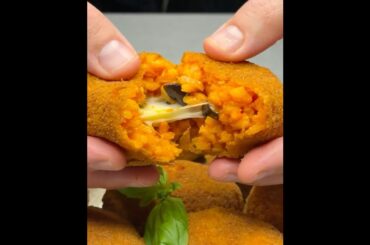 "Arancino alla Norma: l'unico ORIGINALE Ricette Perfette! (Authentic Italian Arancini)"