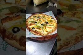 Pizza Order Cloud kitchen #trending #deliciouspizza #shorts #food #italianfood #pizzalover #yt