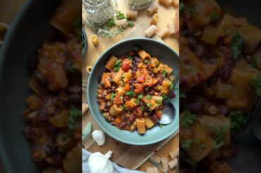 Lecker One-Pot-Pasta 🍝 voller Nährstoffe in 30 Minuten!