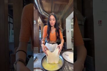 Pizza in Carrozza : Mozzarella in Carrozza 🍕 #PizzaInCarrozza #PizzaLovers #ItalianFood #FoodieLife