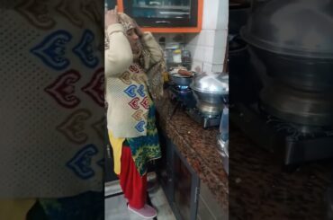 ghar pr pizza bnaya #youtubeshorts #minivlog #shortvideo