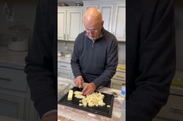 Husband is learning to cook after wife breaks her elbow | Easy one pan recipe that Harold can make