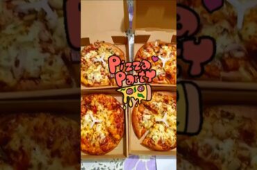 pizza party...🍕🍕#viral #pizza #shorts #ytshorts #food #foryou #mohona'slifestyle