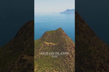 Hidden Italy 🇮🇹 You NEED to See! Follow for daily hidden gems💎 #AeolianIslands #Italy #TravelShorts
