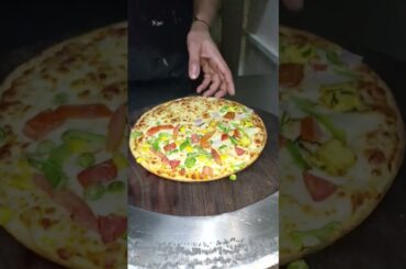 mix vegetables pizza🍕#ytshorts #viral #trending #video #food #pizza